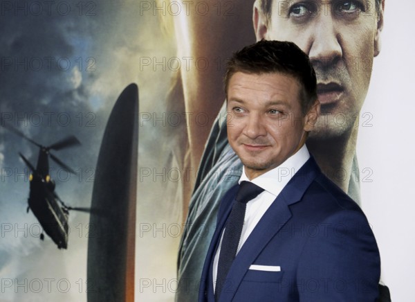 Jeremy Renner at the Los Angeles premiere of 'Arrival' held at the Regency Village Theater in Westwood, USA on November 6, 2016., Westwood, California, USA, North America