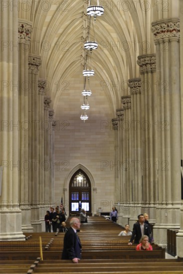 Saint Patricks Old Cathedral or Old St. Patricks, Lower Manhattan, interior view of a nave with high columns, vaulted ceiling and visitors, Manhattan, New York City, New York, USA, North America