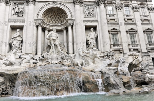 Trevi Fountain, architect Nicola Salvi, Rome, Lazio, Fontana di Trevi, Italy, View of the Trevi Fountain with water and sculptures, Rome, Lazio, Italy, Europe