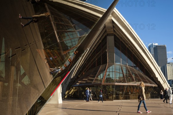 11.05.2018, Sydney, New South Wales, Australia, View of the Sydney Opera House, one of the city's two famous landmarks, Oceania