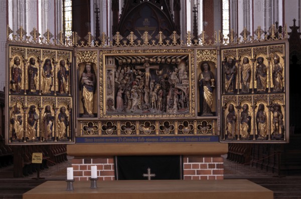 Carved altar, St., Saint, Saint