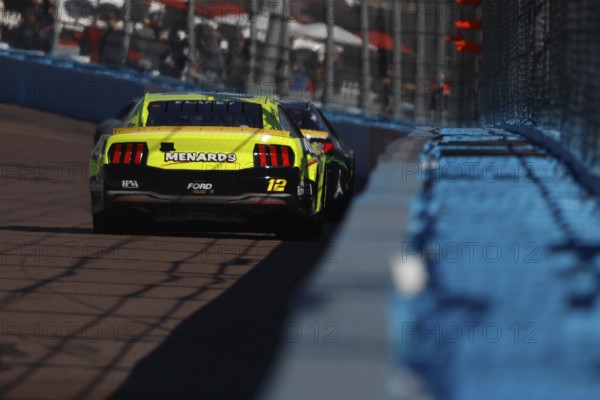 RYAN BLANEY (12) of High Point, NC races for the NASCAR Cup Series Championship Race at Phoenix Raceway in Avondale, AZ, Avondale, United States of America