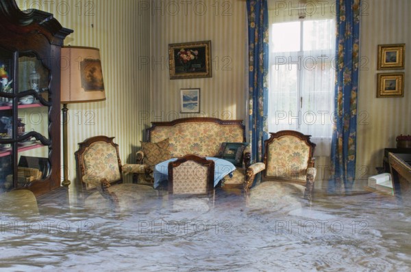 Photomontage: insurance damage, room under water, flood, flooding, household contents insurance, building insurance, residential building insurance, natural hazard insurance, lack of insurance cover, emergency situation, climate change, storm damage, risk, living room corner, 1920s seating group, historical, old age, interior design, furniture, furniture, pieces of furniture, table, chairs, pictures