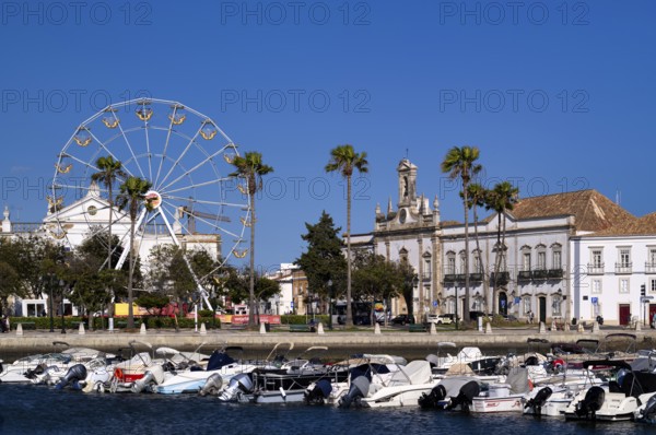 View over the marina, harbour, on Ferris wheel, boats, city archway, archway, Arco da Vila, old town, Faro, Algarve, Portugal