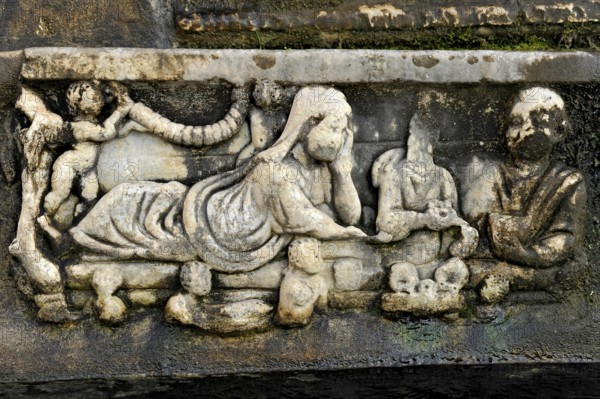 Relief frieze on the Fontana della Rometta e di Roma fountain, Renaissance garden of the Villa d'Este, water features, fountains, UNESCO World Heritage Site, Tivoli, metropolitan city of Rome, Lazio, Italy