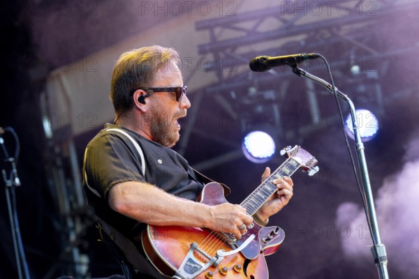Dan Auerbach, guitarist, singer, The Black Keys, Rock, Blues, USA, live open air at the Citadel Music Festival, 01.07.2025, Zitadelle Spandau, Berlin, Germany, only concert in Germany < english> The Black Keys, Rock, Blues, USA, live open air at the Citadel Music Festival, July 1, 2025, Spandau Citadel, Berlin, Germany