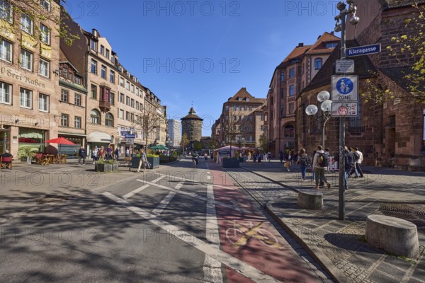 Frauentorturm, pedestrian zone, alleyway, historical buildings, round tower, blue sky, cloudless, intersection Königstraße with Klaragasse, Nuremberg, Middle Franconia, independent city, Bavaria, Germany