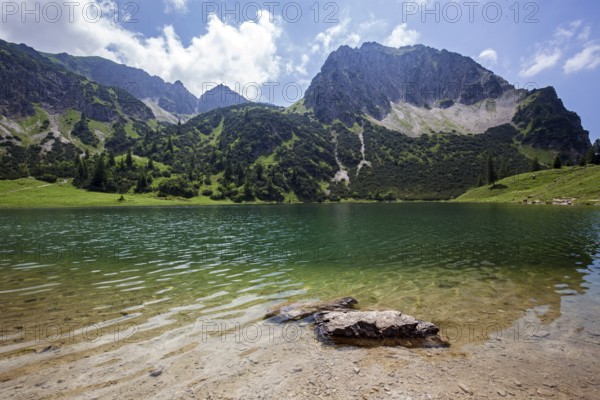 Lower Gaißalpsee, behind Rubihorn, near Oberstdorf, Oberallgäu, Allgäu Alps, Allägäu Bavaria, Germany