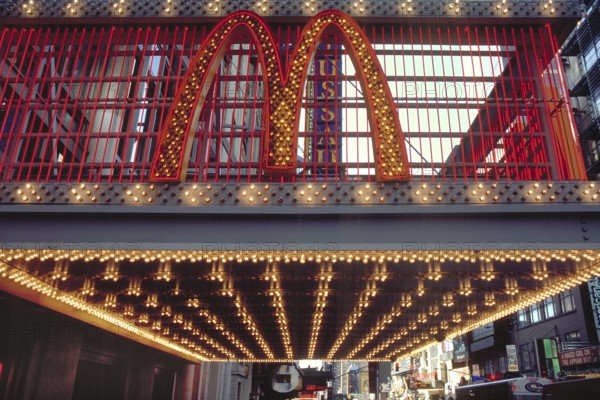 Illuminated advertising of the McDonald logo, also called Golden Arches, Manhattan, New York City, USA