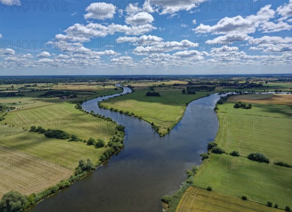 The Aller flows into the Weser at Verden. Aerial view, looking upstream, with the Aller on the left and the Weser on the right. Verden, Lower Saxony, Germany