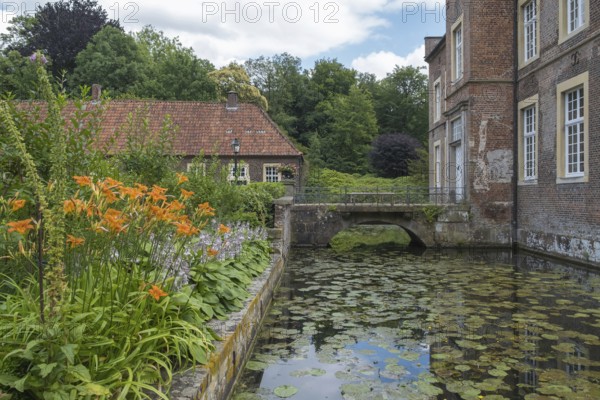 Moated castle Haus Welbergen, Ochtrup, Welbergen, Münsterland, North Rhine-Westphalia, Germany