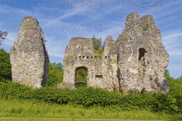 Odiham Castle, also known as King John's Castle, is a ruined castle from the 14th century. Greywell, Hampshire, South East England, Great Britain