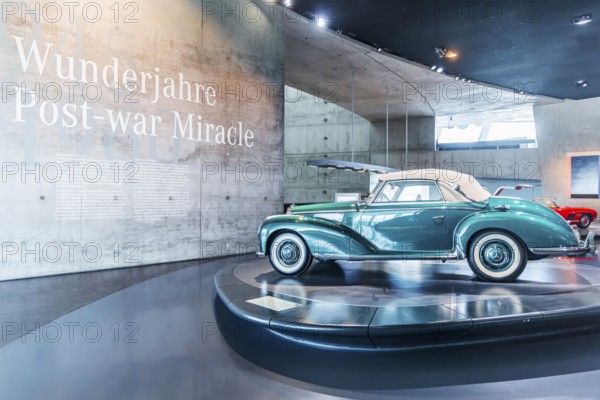 Mercedes-Benz 300 S Cabriolet A from 1954. The Mercedes-Benz Museum in Stuttgart presents a journey through the automotive history of the global corporation. The history of the Mercedes star begins with the first automobile in 1886. 160 vehicles are on display. Stuttgart, Baden-Württemberg, Germany