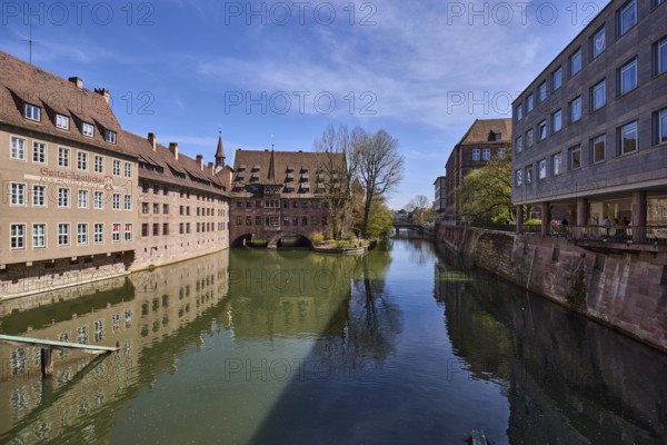 Heilig-Geist-Spital, Spital-Apotheke, historical building, hospital, historical pharmacy, general architecture, river Pegnitz, reflection, water surface, trees, blue sky, cirrostratus clouds, Spitalgasse, Pfarrgasse, Nuremberg, Middle Franconia, independent city, Bavaria, Germany
