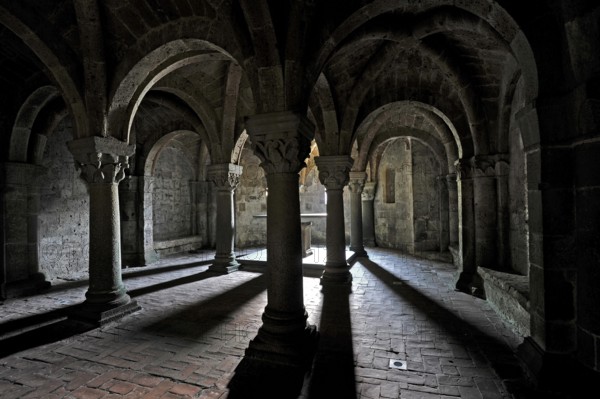 Vault, backlit altar between columns, underground grove of columns, pagan crypt, 10th century, gloomy lighting, dramatic, Cathedral of Acquapendente, Basilica of the Holy Sepulchre, Basilica Santo Sepolcro, Basilica minor, Aquapendente, Province of Viterbo, Lazio, Italy