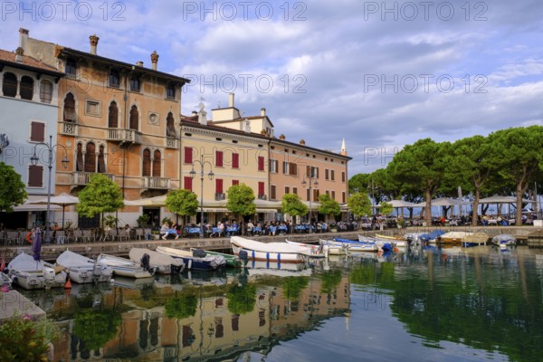 Houses at the harbour, Porto Vecchio, Lake Garda, Desenzano del Garda, Lombardy, Province of Brescia, Italy