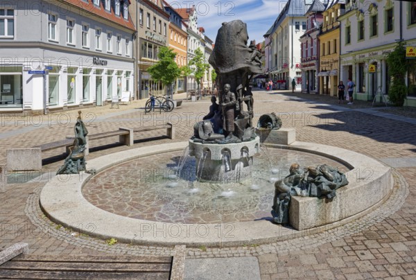 Boot fountain by sculptor Vinzenz Wanitschke at Döbeln's Niedermarkt, Old Town, Döbeln, Saxony, Germany