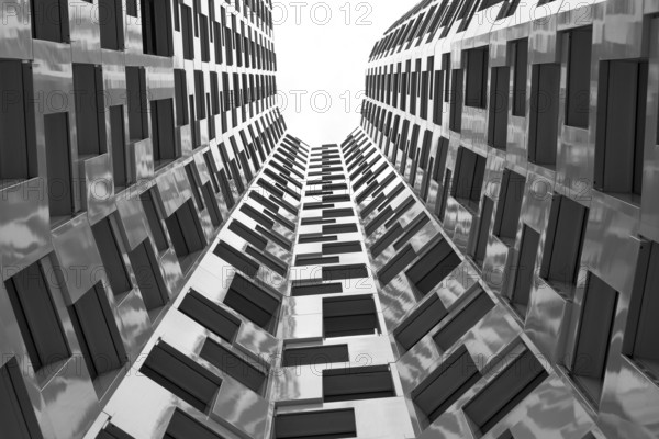 Office building in Berlin/Germany - Office building in Berlin/Germany