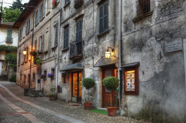Alley, Old Town, Orta San Giulio, on Lake Orta, Province of Novara, Piedmont, Lago d'Orta, Italy
