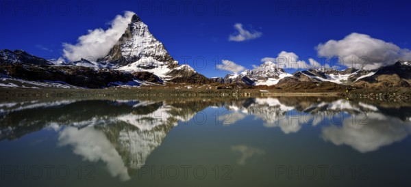 Theodul Glacier Lake, Trockener Steg, Zermatt. Matterhorn Glacier Trail, Matterhorn. Switzerland