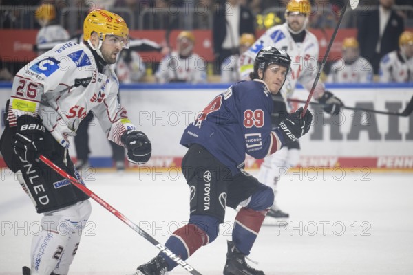 LanxessArena, Cologne, North Rhine-Westphalia, Gregor Macleod (Cologne Sharks, #89), Dominik Uher (Fischtown Pinguins, #26), PENNY DEL, Cologne Sharks-Fischtown Pinguins on 07.03.2025 at the LanxessArena in Cologne Germany