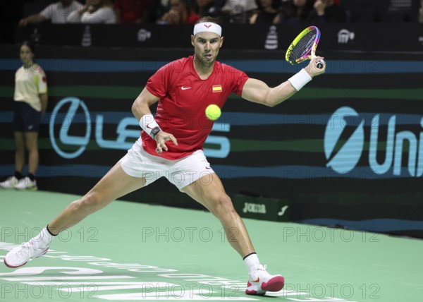 Der spanische Tennisspieler Rafael Nadal in Aktion bei den Davis Cup Finals 2024, Palacio de Deportes José María Martín Carpena, Malaga, Spanien