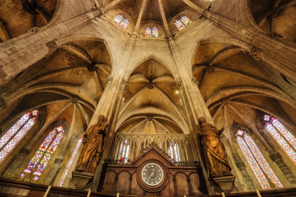 Choir and apse, gothic church of Santa Eulalia, 14th-19th centuries, Plaza de Santa Eularia, Mallorca, Balearic Islands, Spain