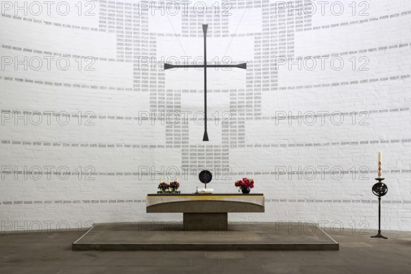 1960-1962 built according to plans by the Karlsruhe architect Werner Dierschke, Altar, St., Sankt, Saint