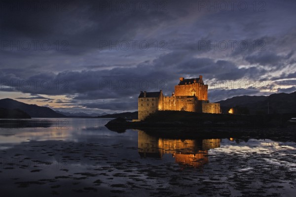 Castle Eilean Donan in Scotland, Loch Duich, Western Highlands, Western Highlands, Scotland, United Kingdom