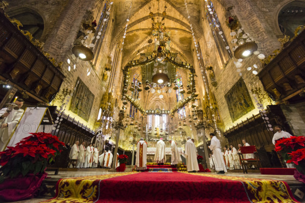 Misa en la catedral, Festa De L'Estandart, civic-religious festival in the Christian conquest of the city is commemorated by King Jaume I on December 31, 1229. Palma, Majorca, Balearic Islands, Spain