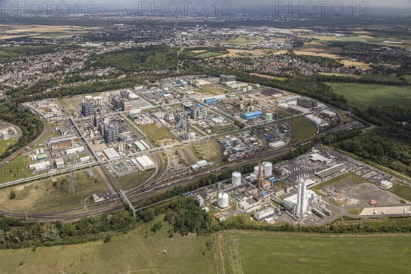 The Hürth Knapsack industrial estate is characterised by a large number of chemical plants and power stations, most of which still run on coal