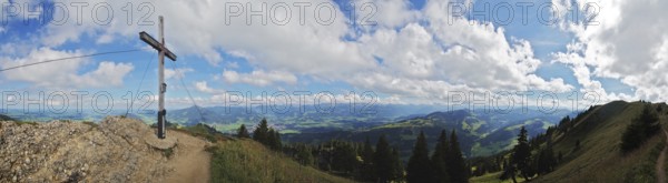 Panoramic view from Bärenköpfle, Nagelfluhkette Nature Park, Sonthofen and the Allgäu Alps in the background