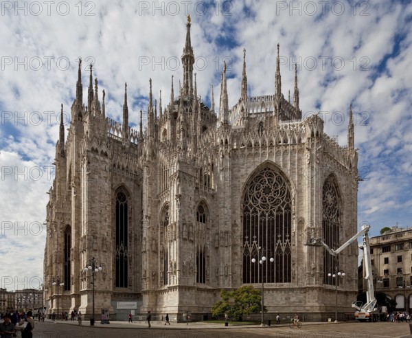 Built from 1386, view from south-east, choir consecrated in 1418, crossing tower in 1501, gilded statue of the Virgin Mary from 1774 at a height of 108 metres, St., Sankt, Saint