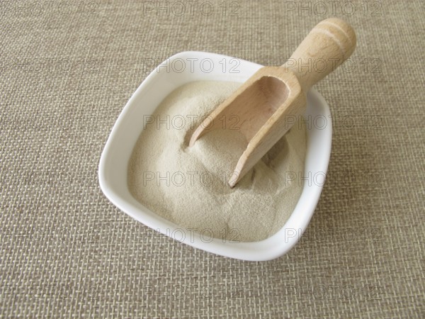Agar agar in powder form