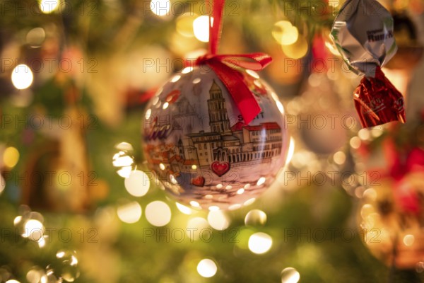 Christmas tree decoration on the Christmas tree, Christmas tree bauble with picture of Split, Leoben, Styria, Austria