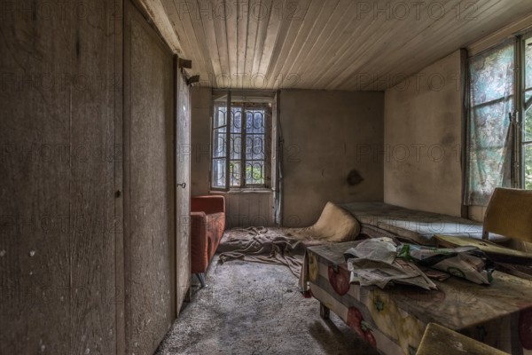 Impressions from the former Brunner staff house which has since been demolished, Honau, Lucerne, Switzerland