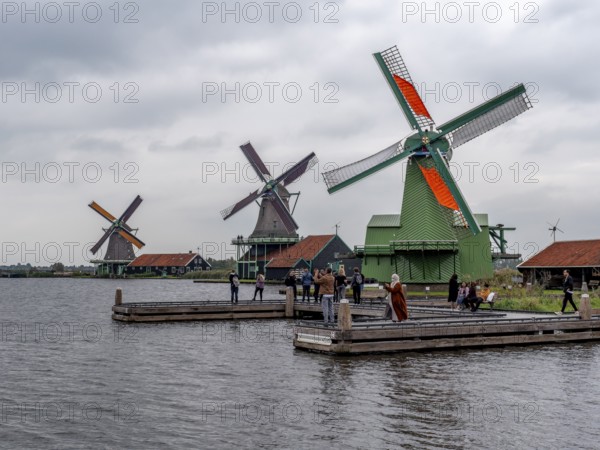 Traditional windmills on the coast Zaan in museum village, Open-air museum Zaanse Schans, Zaanse Schans, Zaandam, North Holland, Netherlands, Holland