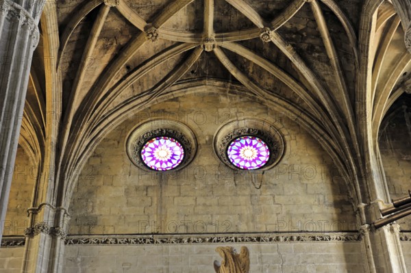 Gothic interior with impressive vaults and colourful rose windows, Iglesia de Santa Maria de la Asuncion, Arcos de la Frontera, Province of Cadiz, Andalusia, Spain