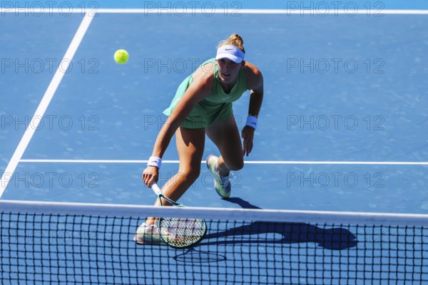 MELBOURNE, AUSTRALIA, JANUARY 12: Mirra Andreeva of Russia plays against Danielle Collins plays during day three of the 2024 Kooyong Classic at Kooyong on January 12, 2024 in Melbourne, Australia