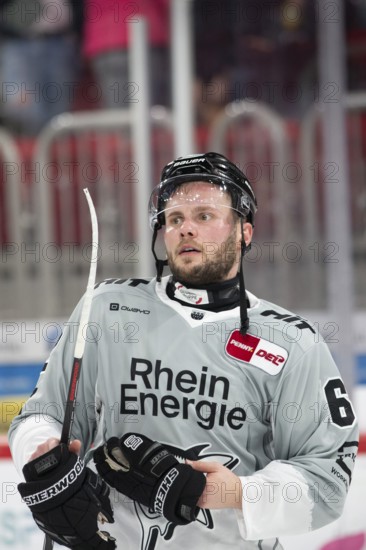 PSD Bank Dome, Düsseldorf, North Rhine-Westphalia, Parker Tuomie (Koelner Haie, #62), PENNY DEL, Düsseldorfer EG-Kölner Haie on 18.10.2024 at the PSD Bank Dome in Düsseldorf Germany