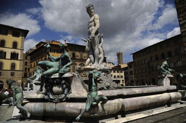 A mirable sculputure in the italian open air of Tuscany
