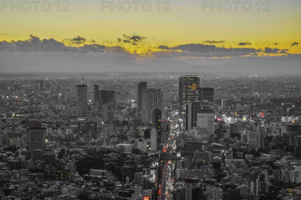 Sunset view and evening view of the city of central Tokyo. Shooting Location: Tokyo metropolitan area