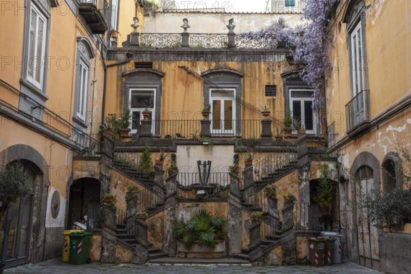 Beautiful classic residential house in the historic center of Naples, Italy