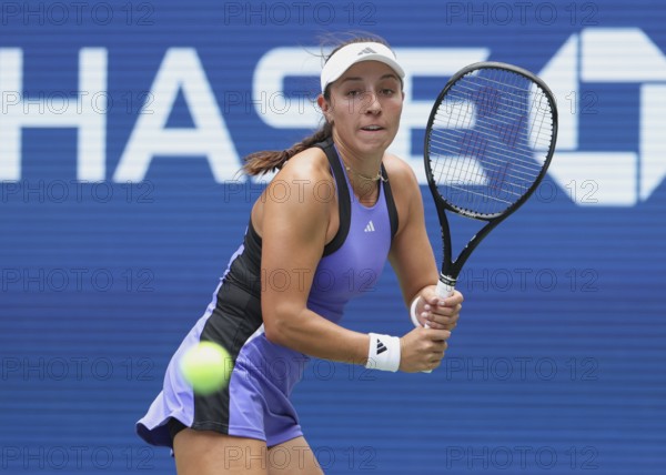 Tennis player Jessica Pegula in action at the US Open 2024 Championships, Billie Jean King Tennis Center, Queens, New York, USA