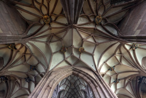 Freiburg im Breisgau, Cathedral of Our Lady, ambulatory, vaults