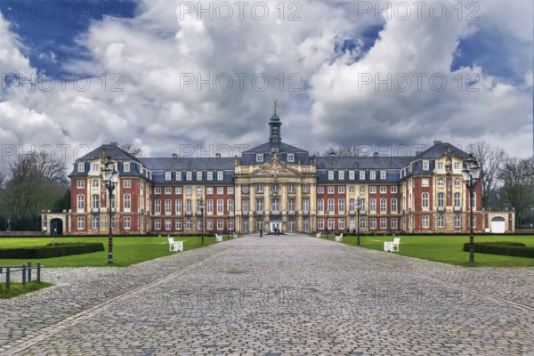 University of Münster is a public university located in the city of Munster, North Rhine-Westphalia in Germany