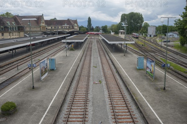 02.06.2016, Lindau, Germany, Europe, An elevated view of empty platforms at the main railway station in Lindau on Lake Constance