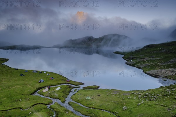 Gentau lake, Ayous lakes tour, Pyrenees National Park, Pyrenees Atlantiques, France