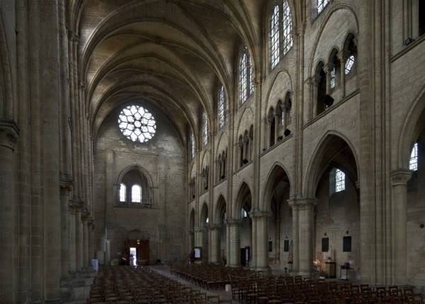 Saint-Leu-d'Esserent, Abbatiale St-Nicolas, interior facing north-west, St., St., Saint
