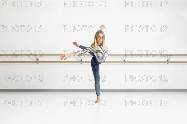 An image of a female dancer in action